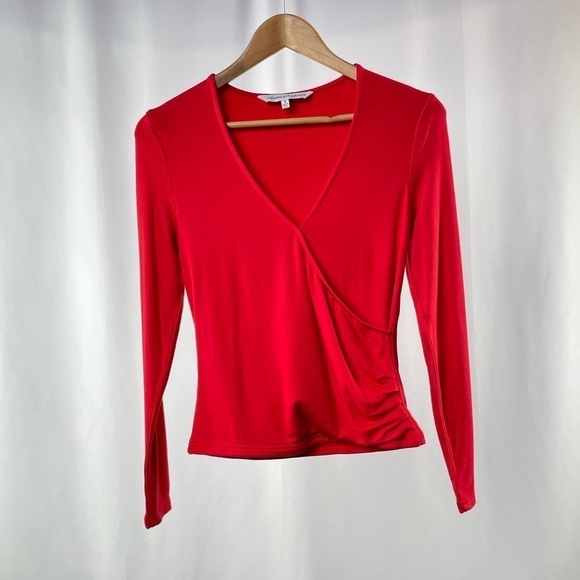 Cupcakes and Cashmere Erick Knit Faux Wrap Top in Red Size Small - Picture 2 of 7